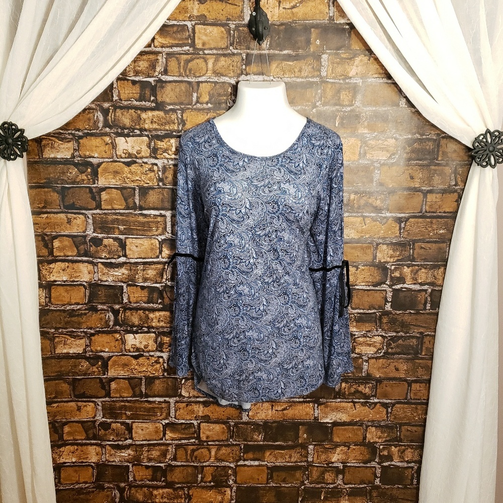 Ellos Paisley Top